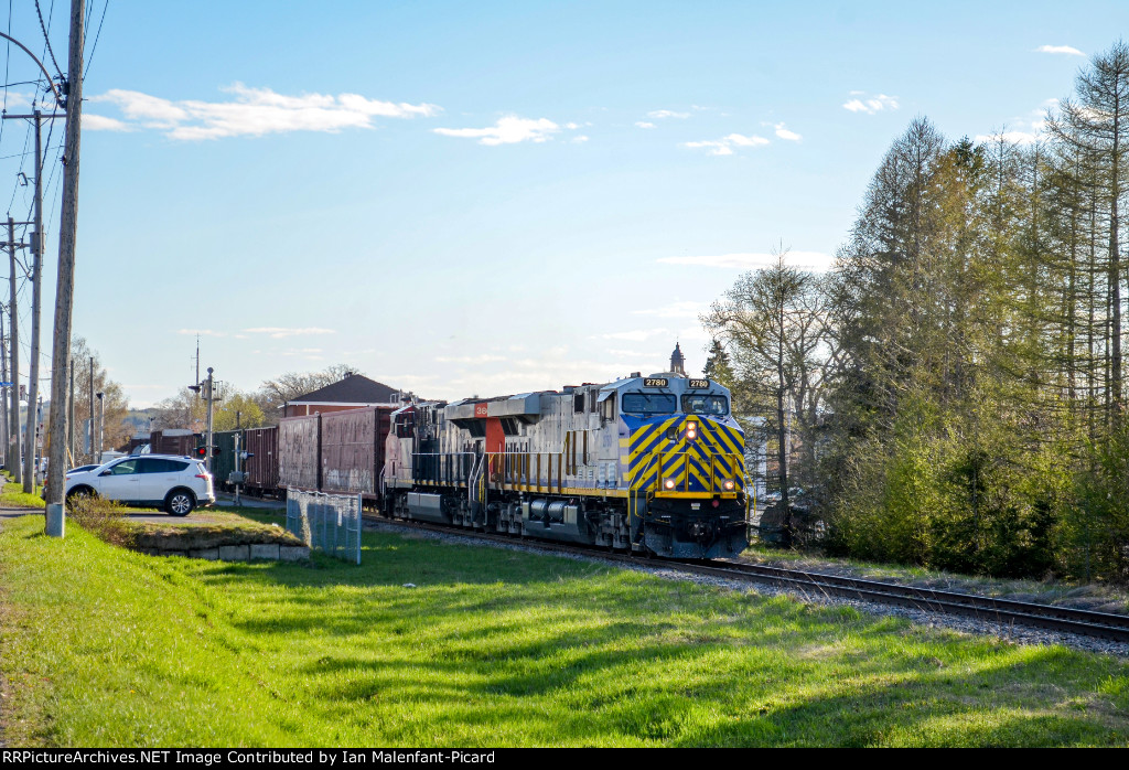 2780 leads CN 402 at Rue Belzile